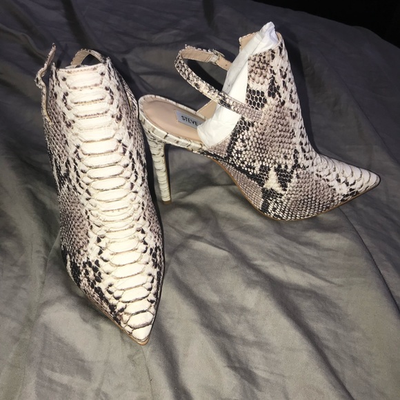 BRAND NEW Steve Madden snakeskin heels - Picture 3 of 5